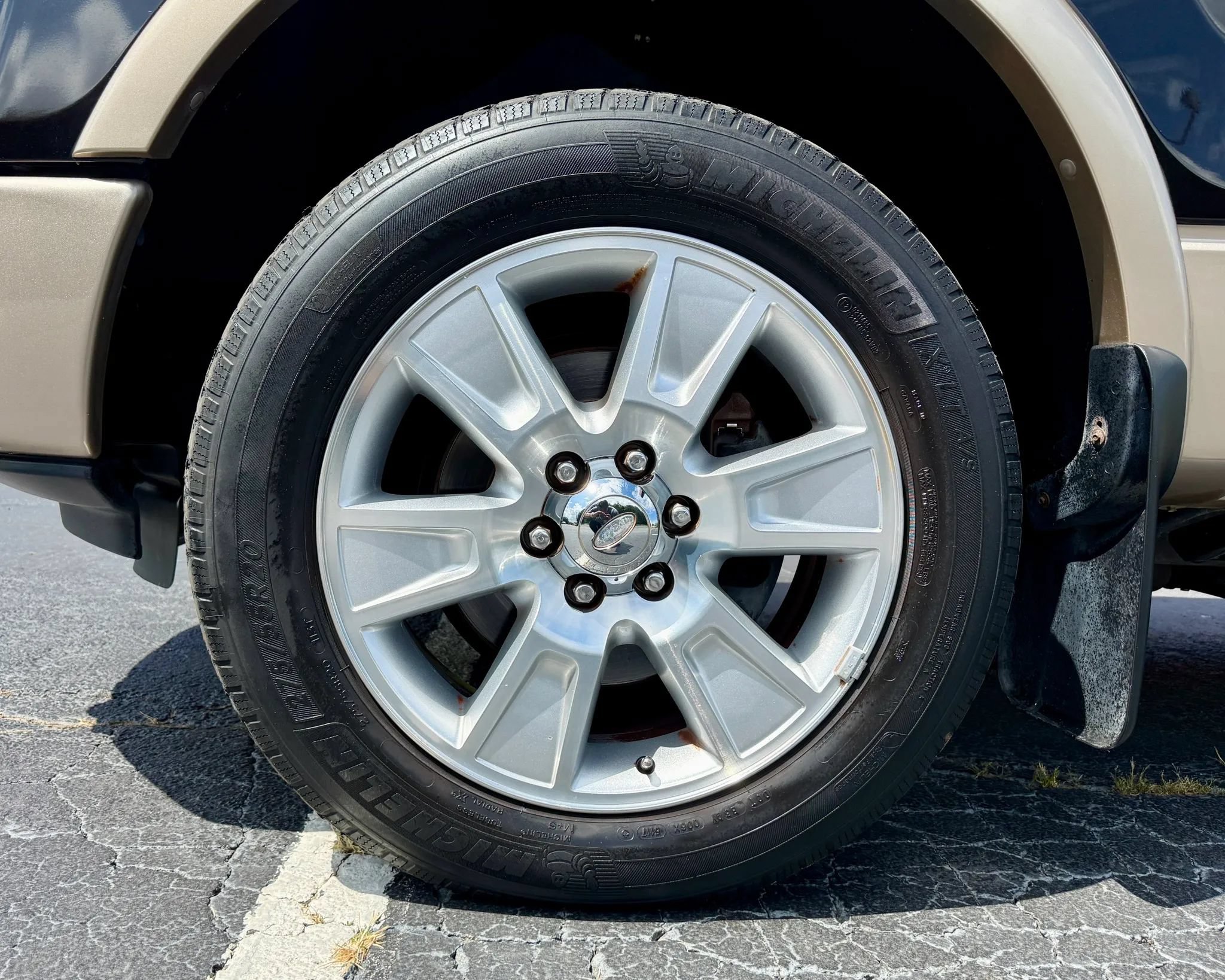 Used 2013 Ford F150 Lariat w/ Luxury Equipment Group AWD/4WD image 39