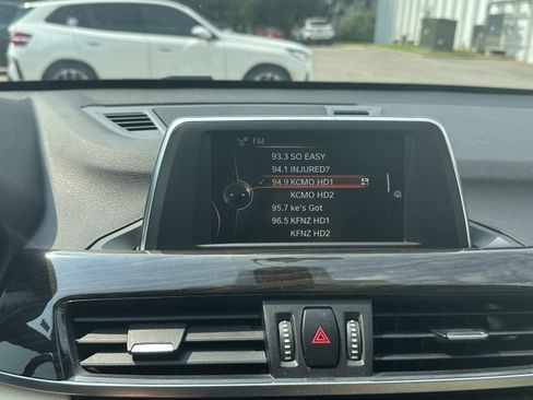 Used 2017 BMW X1 xDrive28i AWD/4WD image 24