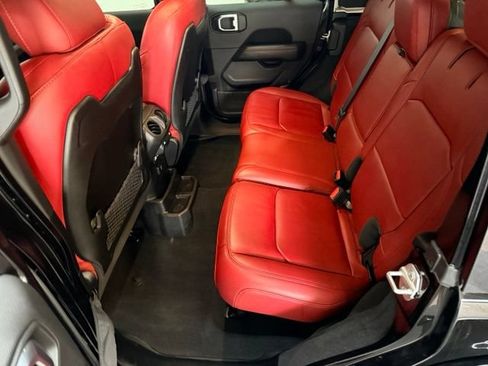 Certified 2024 Jeep Wrangler Unlimited Rubicon 392 w/ Dual Top Group AWD/4WD image 39