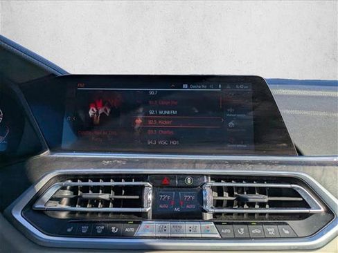 Used 2022 BMW X5 sDrive40i w/ Premium Package image 13