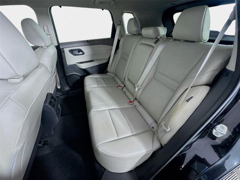 Certified 2023 Nissan Rogue SV w/ SV Premium B Package FWD image 22