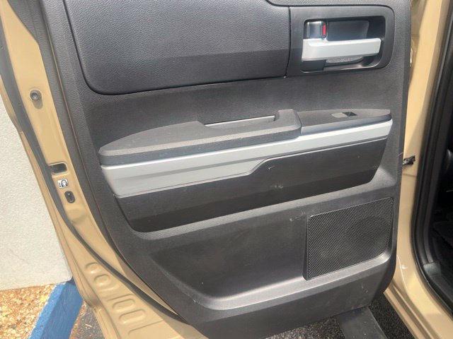 Used 2019 Toyota Tundra SR5 w/ SR5 Upgrade Package AWD/4WD image 22