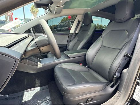 Used 2025 Tesla Model 3 Long Range RWD image 8