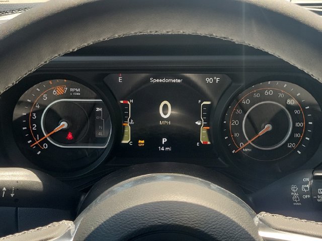 New 2026 Jeep Wrangler Unlimited Sahara w/ Safety Group AWD/4WD image 19