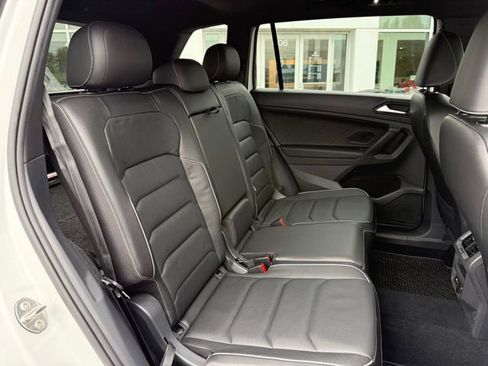 Used 2021 Volkswagen Tiguan SEL Premium R-Line AWD/4WD image 20