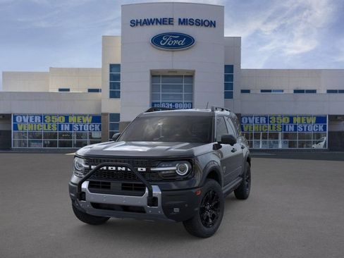 New 2025 Ford Bronco Sport Badlands w/ Sasquatch Badlands Package AWD/4WD image 2
