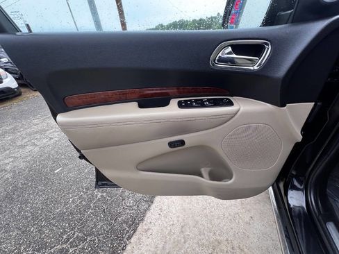 Used 2016 Dodge Durango Limited w/ Nav & Power Liftgate Group RWD image 18