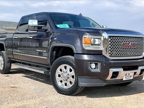 Used 2015 GMC Sierra 3500 Denali AWD/4WD image 3