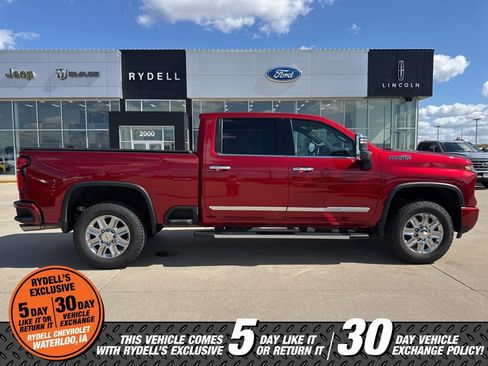 Certified 2025 Chevrolet Silverado 2500 High Country w/ Z71 Off-Road Package AWD/4WD image 2
