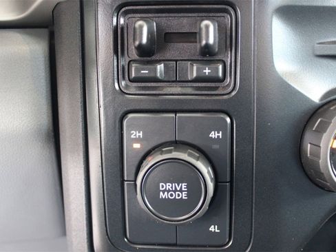 Used 2024 Ford F550 4x4 Crew Cab Super Duty image 22