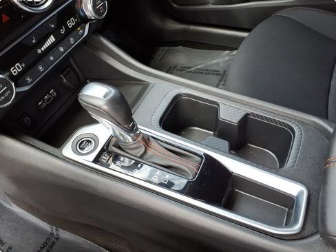 Used 2024 Nissan Sentra SR FWD image 18