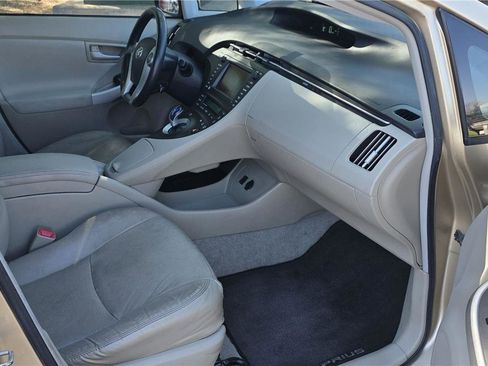 Used 2010 Toyota Prius Five FWD image 15