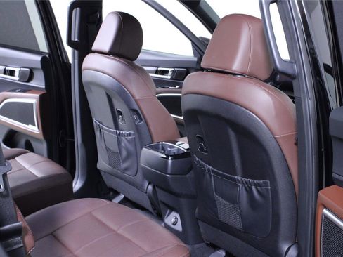Used 2024 Kia Telluride SX FWD image 13