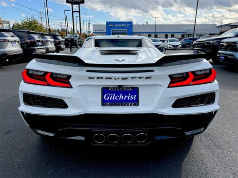 Used 2024 Chevrolet Corvette Z06 w/ Battery Protection Package image 25