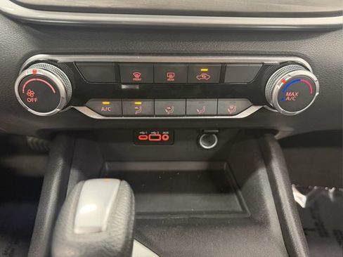 Certified 2025 Nissan Altima 2.5 SV FWD image 26