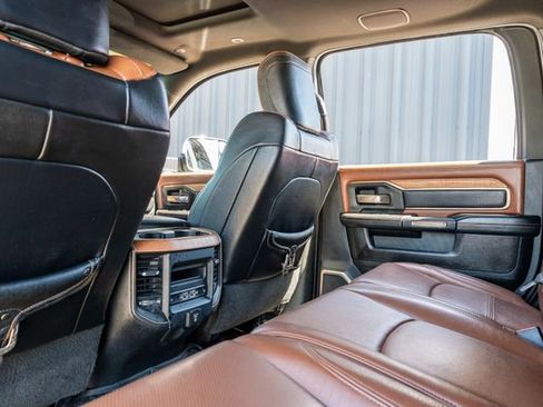 Used 2019 RAM 2500 Limited image 35