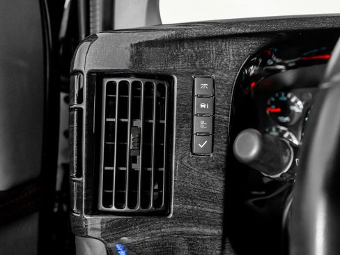 Used 2023 GMC Savana 2500 image 44