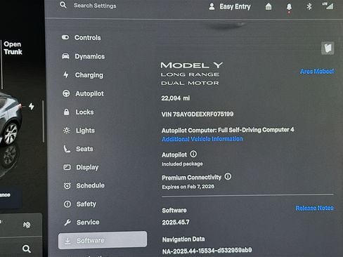 Used 2024 Tesla Model Y Long Range image 17