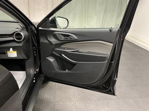 New 2026 Chevrolet Trax ACTIV w/ Driver Confidence Package FWD image 33