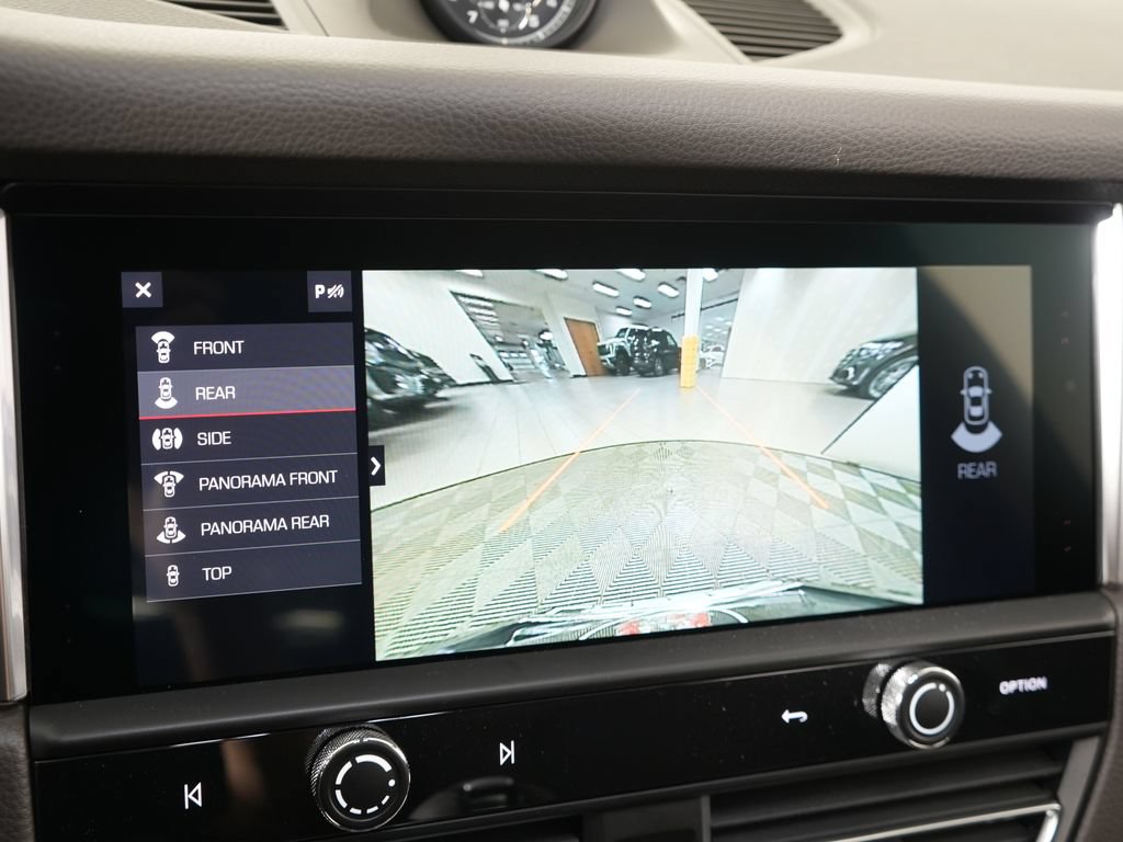 Used 2026 Porsche Macan AWD/4WD image 28