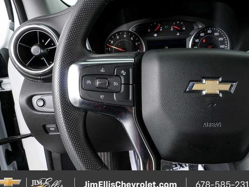 Certified 2025 Chevrolet Blazer LT FWD image 9