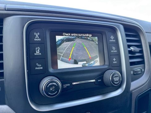 Used 2018 RAM 2500 Tradesman w/ Chrome Appearance Group image 15