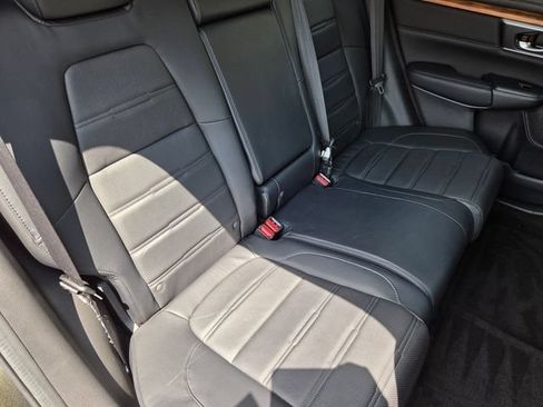 Used 2018 Honda CR-V Touring image 6