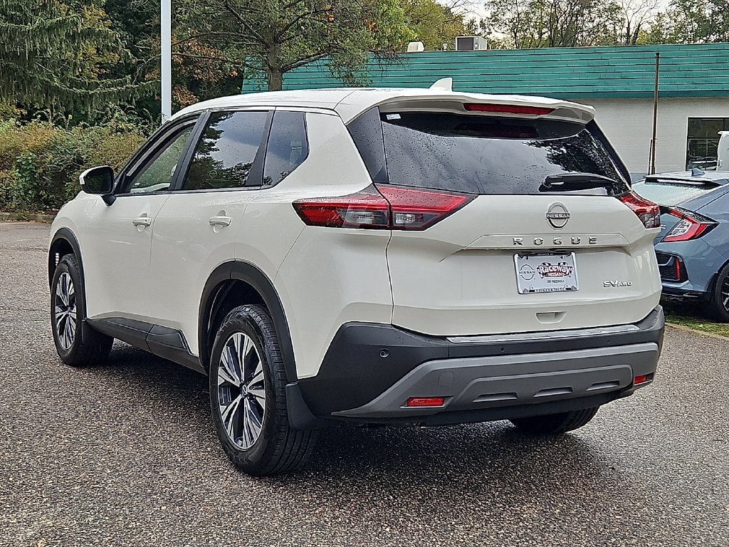 Used 2023 Nissan Rogue SV AWD/4WD image 6