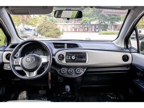 Used 2013 Toyota Yaris LE FWD image 11