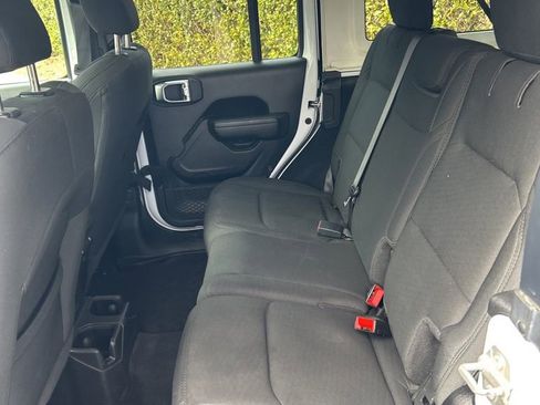 Used 2021 Jeep Wrangler Unlimited Sport image 14