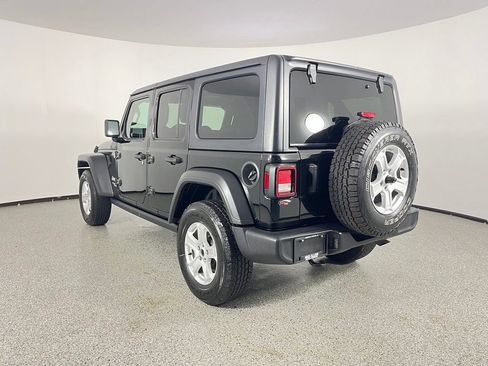 Used 2021 Jeep Wrangler Unlimited Sport AWD/4WD image 4