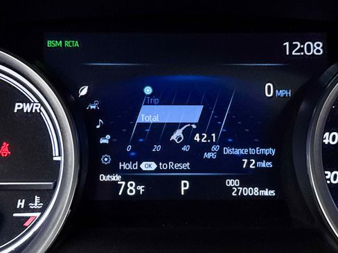 Used 2024 Toyota Camry XLE w/ Navigation Package FWD image 36