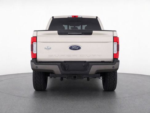 Used 2017 Ford F250 King Ranch w/ FX4 Off-Road Package AWD/4WD image 2