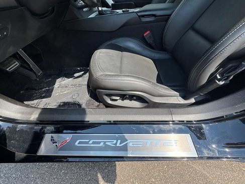 Used 2015 Chevrolet Corvette Stingray Convertible w/ 2LT Preferred Equipment Group RWD image 16