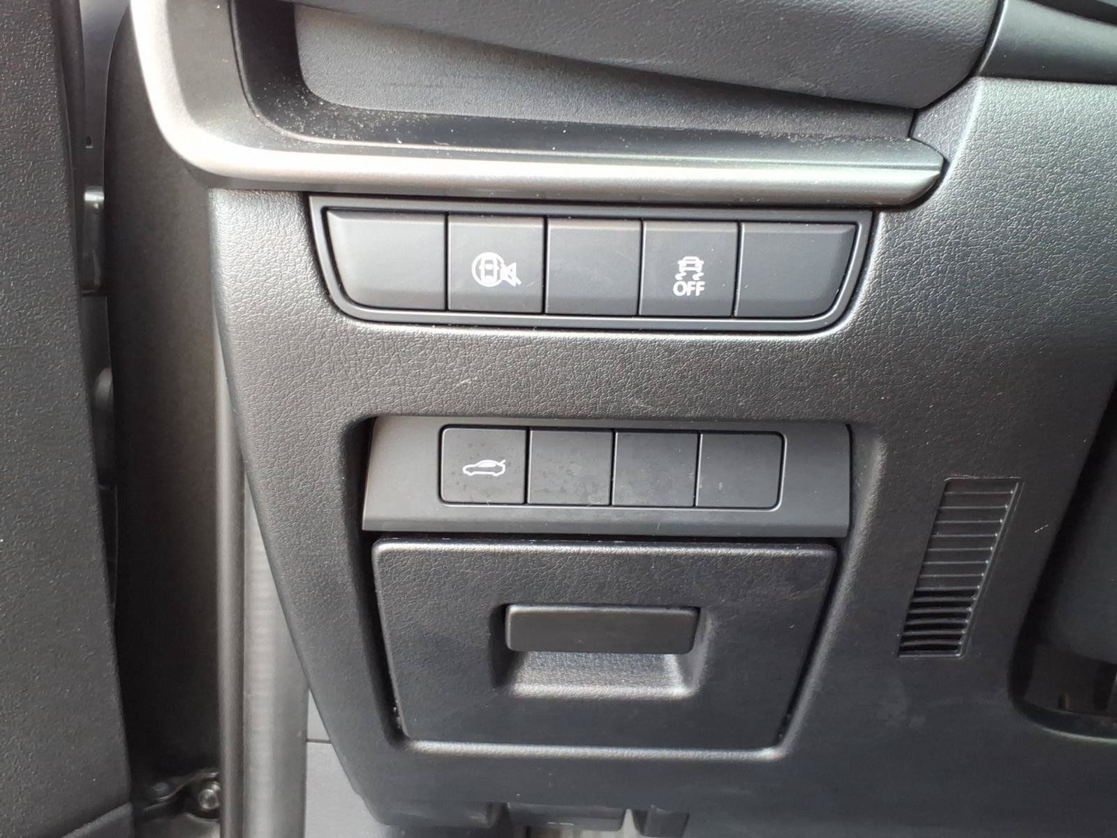 Used 2024 MAZDA MAZDA3 s FWD image 17