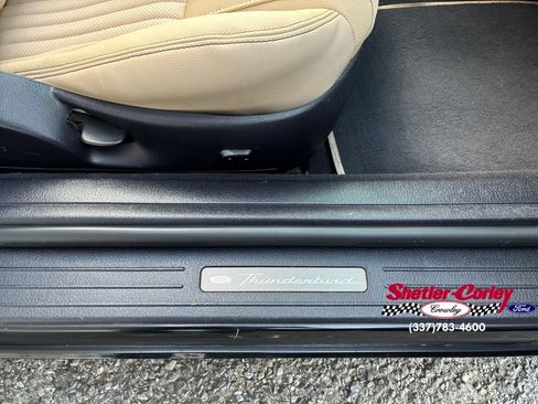 Used 2005 Ford Thunderbird RWD image 17