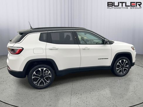 Used 2022 Jeep Compass Limited AWD/4WD image 7