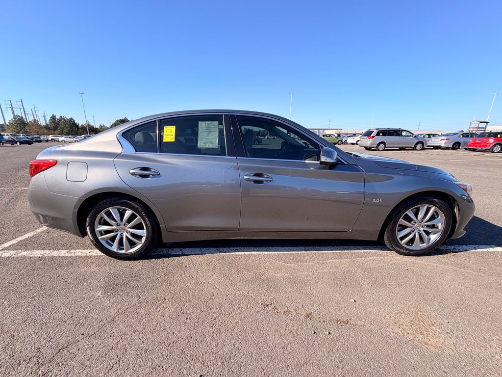 Used 2017 INFINITI Q50 3.0t Premium w/ Driver Assistance Package AWD/4WD image 6
