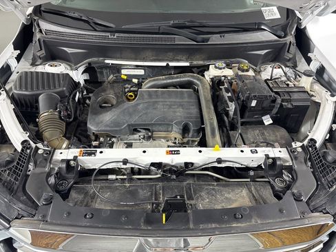 Used 2024 GMC Terrain SLT image 42