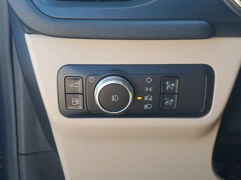 Used 2020 Ford Escape Titanium FWD image 23