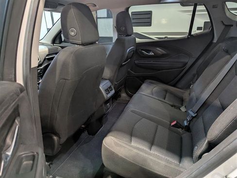 Used 2022 GMC Terrain SLE w/ Driver Convenience Package image 10