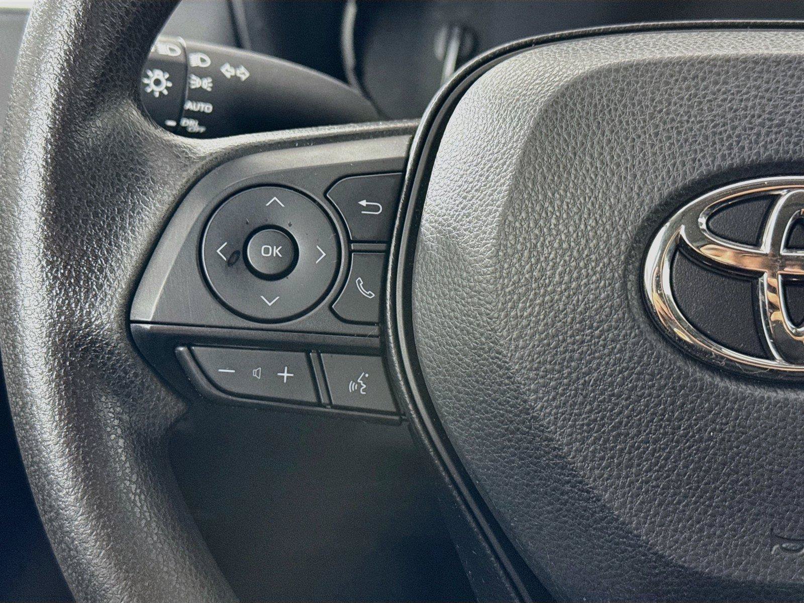Certified 2025 Toyota RAV4 XLE AWD/4WD image 17