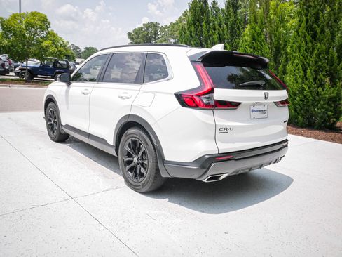 Used 2025 Honda CR-V Sport image 9