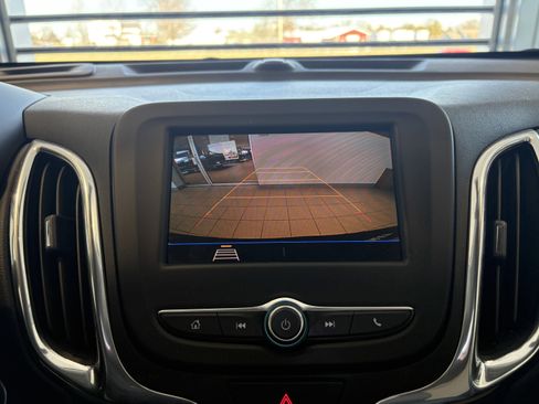 Used 2020 Chevrolet Equinox LT image 16