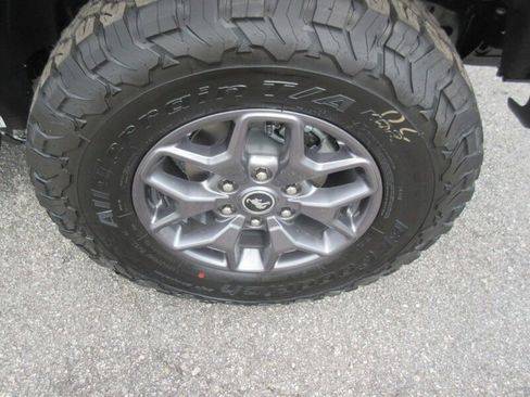 New 2025 Ford Bronco Badlands image 10