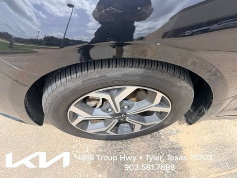 Certified 2021 Kia Forte LXS FWD image 4