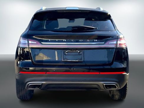 Used 2022 Lincoln Nautilus AWD w/ Premium Package image 3