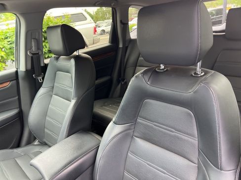 Used 2019 Honda CR-V Touring image 7