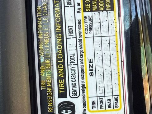 Used 2016 Mercedes-Benz Sprinter 2500 image 29