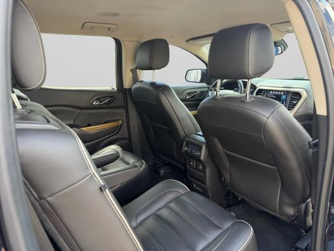 Used 2019 GMC Acadia Denali FWD image 30